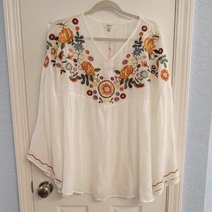 New Umgee Floral White Top